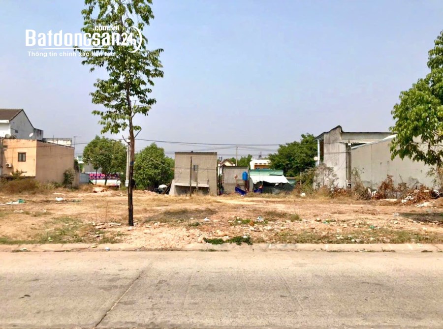 BÁN RẺ 3 SỔ 15X51=765m2, GIÁ 180TR, Xã Minh Hưng, TX Chơn Thành