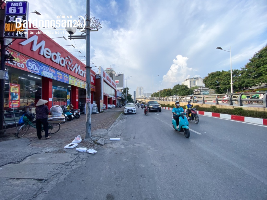 Bán nhà Lê Văn Lương, Cầu Giấy, 20m ra oto, Gần phố, Ngõ thông, Nhà đẹp ở luôn, 50m2 