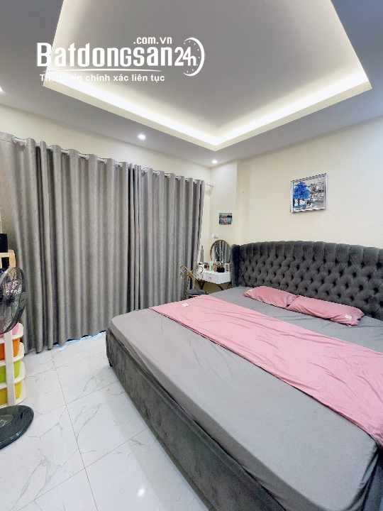 Bán Nhà Ngõ 268/56 Ngọc Thụy, Long Biên, 31m2, 5Tầng, Phân Lô, Ô TÔ, Full nội thất