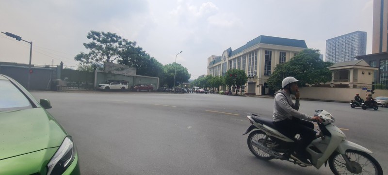 Bán nhà Trích Sài, Tây Hồ. 783m2, MT 80m, giá 500 tỷ  SIÊU VIP LÔ GÓC VIEW HỒ TÂY 
