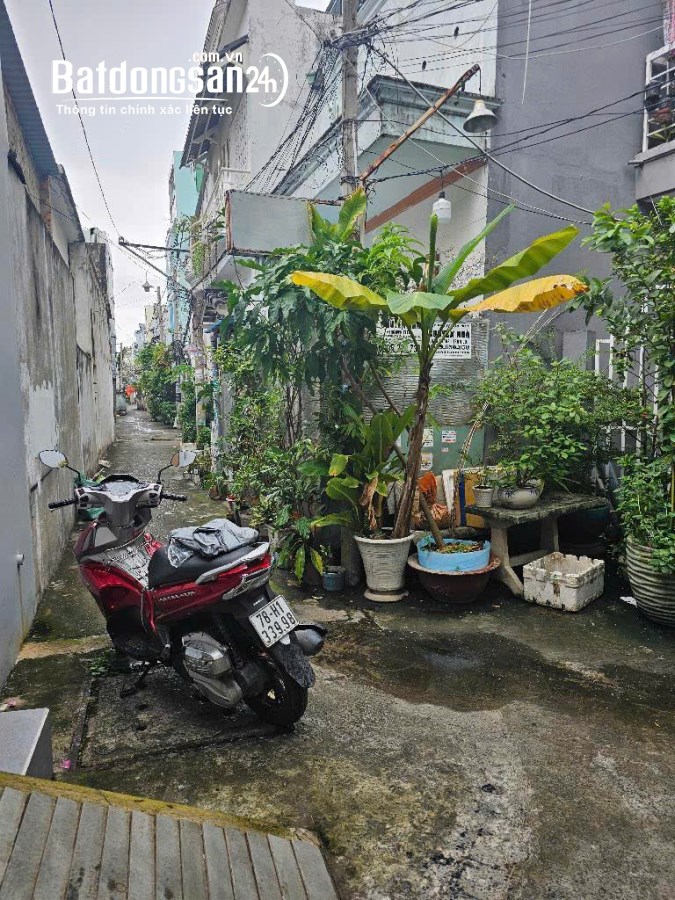 Bán nhà mặt phố Phường Tân Thuận Tây, Quận 7