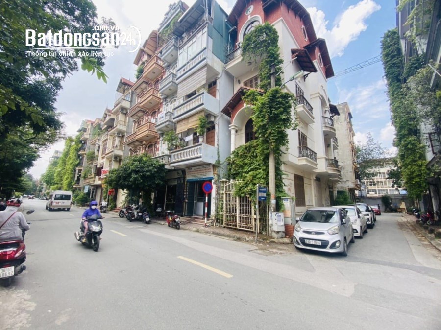Bán nhà Hoàng Sâm,Cầu Giấy, Phân lô, Oto đỗ cửa, An sinh tốt, Ngõ thông, Nhà đẹp, 40m