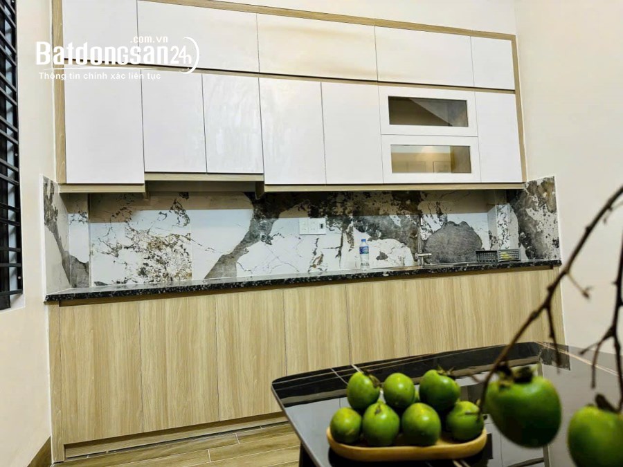 Bán nhà 3 tầng, 3 ngủ, 43.5m2 rất đẹp ngõ phố Vũ Hựu, ph Thanh Bình, TP HD, 2 vs, chỉ