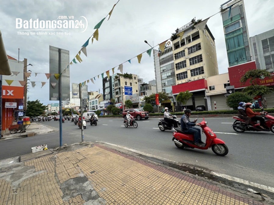 Mặt Tiền Cộng Hòa, Tân Bình, 142m2, Ngang Hơn 7m, Dòng Tiền 50tr, Nhỉnh 44 Tỷ