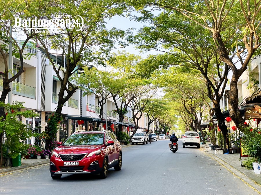 Bán đất nền và nhà thô Trục Shophouse FPT City Đà Nẵng giá đầu tư