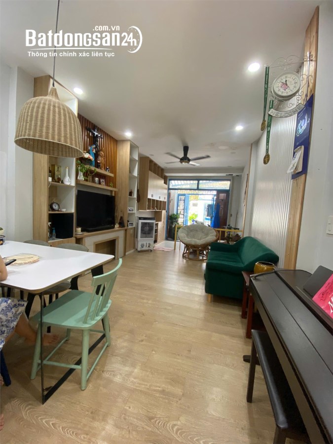 ***Bán nhà HXH Nguyễn Minh Hoàng, khu K300 Tân Bình, (5*17), 4 tầng