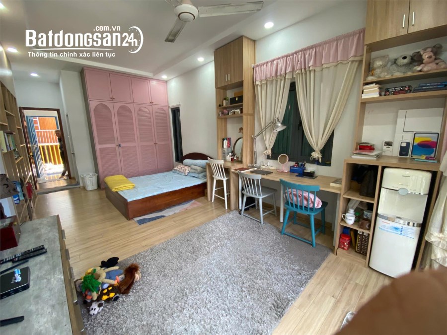 ***Bán nhà HXH Nguyễn Minh Hoàng, khu K300 Tân Bình, (5*17), 4 tầng