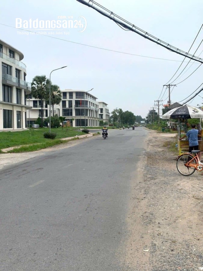 Bán đất Đường Bưng Ông Thoàn, Phường Phú Hữu, DT 56m vị trí đẹp