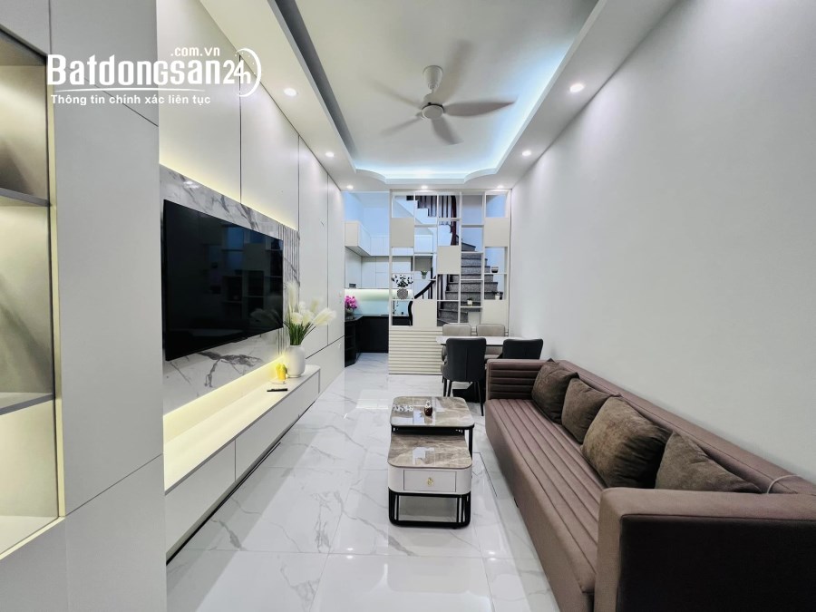 Nhà xây mới 30m2, full nội thất, 5.25 tỷ tại Thổ Quan, Quận Đống Đa