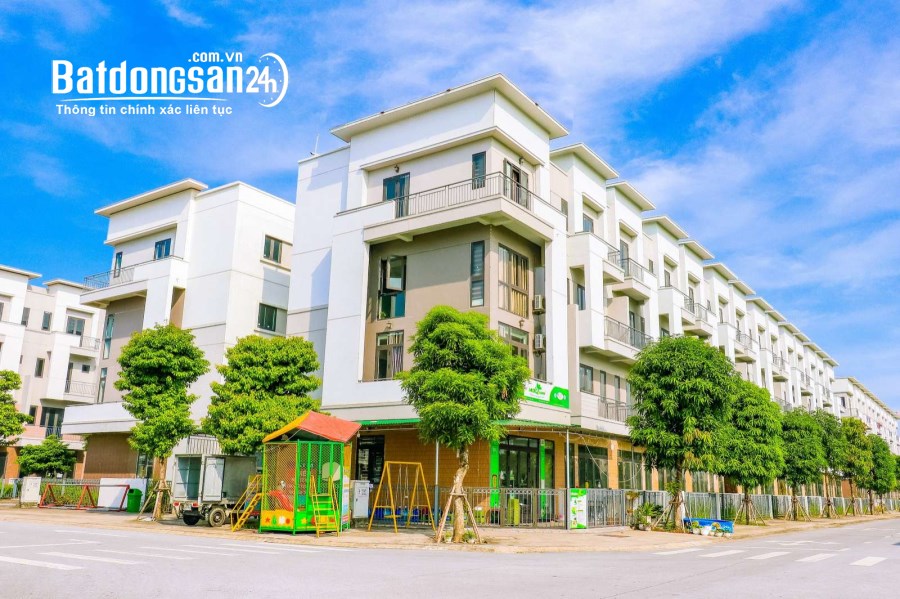 Bán gấp Shophouse 4 tầng view 7 tòa chung cư Centa Diamond VSIP giá tốt nhất