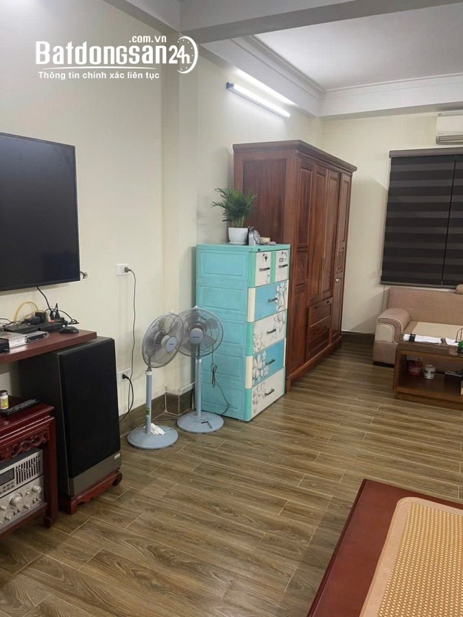 Bán nhà mặt phố Bồ Đề 73m2, 5 tầng, Mặt tiền rộng, KD, Sổ vuông, Ô tô tránh. 14,8 tỷ