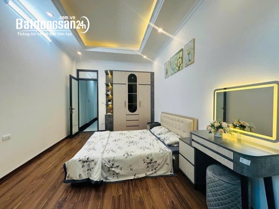 BÁN NHÀ 3T, 32M2, GIÁ 2,5 Xã Phụng Châu, Chương Mỹ, CẠNH ĐH TD-TT