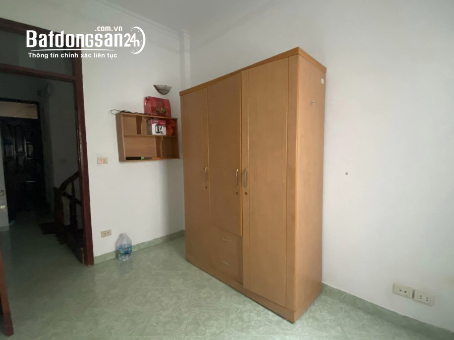 Cho thuê nhà  Nguyễn Lương Bằng Đống Đa 30m x 4T - 4 ngủ giá 15tr, cách phố 15m