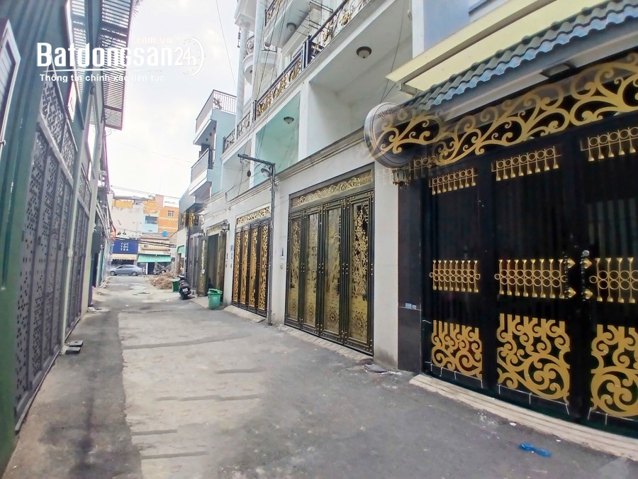 P15 Tân Bình Hẻm Xe Hơi ngay Chợ Phạm Văn Bạch  Nhà Đẹp 4 Tầng 6,2 tỷ