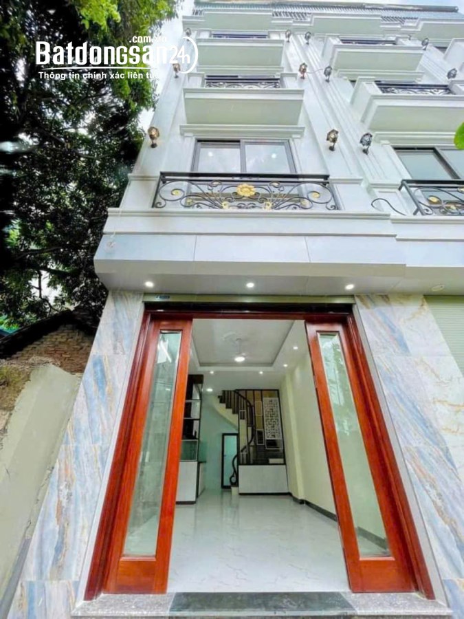 BÁN NHÀ 3 TẦNG 31m2 GIÁ 2.3 TỶ, Ô TÔ ĐỖ GẦN, 10P RA TỚI KĐT ĐÔ NGHĨA - HÀ ĐÔNG
