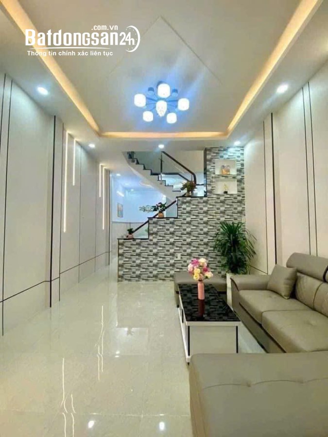 Cắt lỗ gấp căn nhà 1 trệt 1 lầu 5x16 full thổ cư đường Giồng Lớn Mỹ Hạnh Nam giá 1,1t