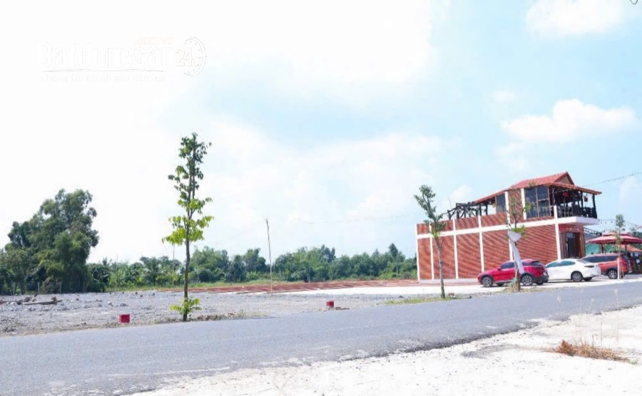Đất thổ cư thị trấn Cần Đước, Long An, SHR, chiết khấu 100tr/nền. LH: 0936385703