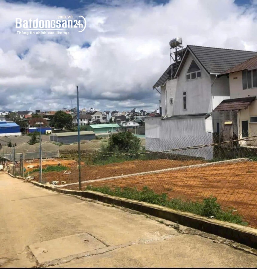CHỦ CẦN BÁN 2 LÔ BIỆT LẬP LIỀN KỀ ĐƯỜNG VẠN HẠNH 