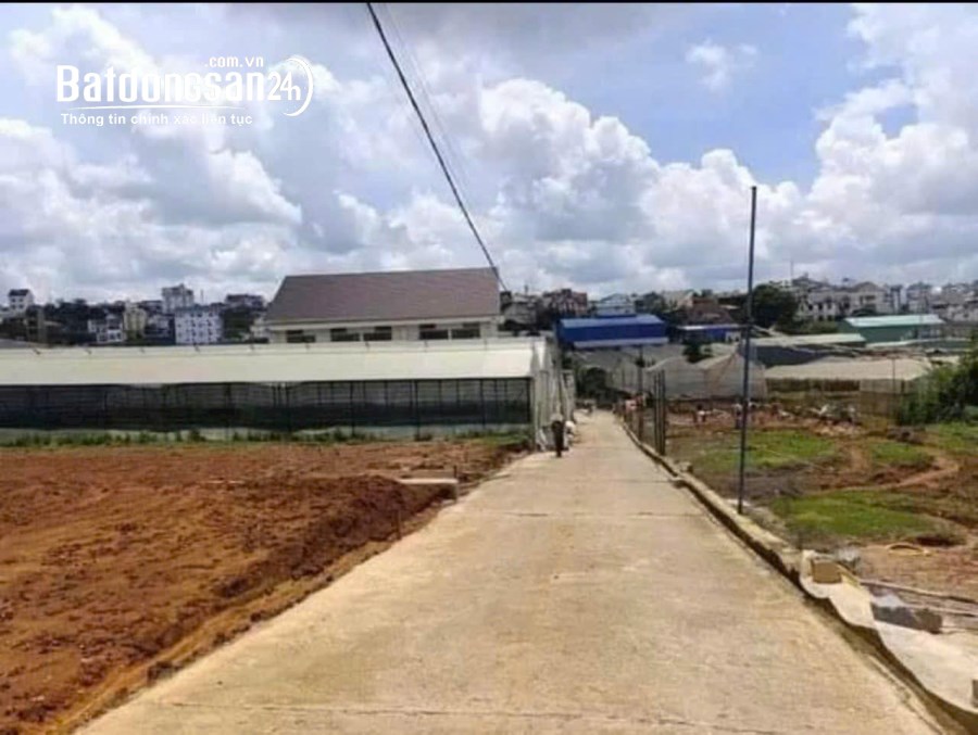 CHỦ CẦN BÁN 2 LÔ BIỆT LẬP LIỀN KỀ ĐƯỜNG VẠN HẠNH 