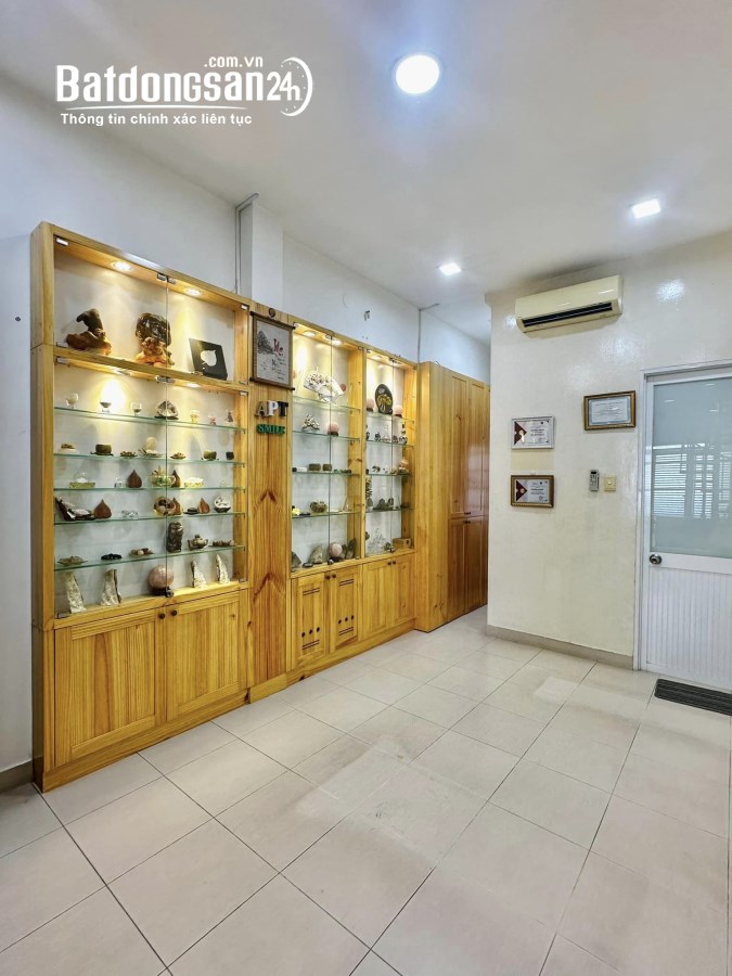  Khu Vip Lê Văn Sỹ , Nhà Đẹp 4 Tầng Lung Linh  Đường 6m Kinh Doanh 