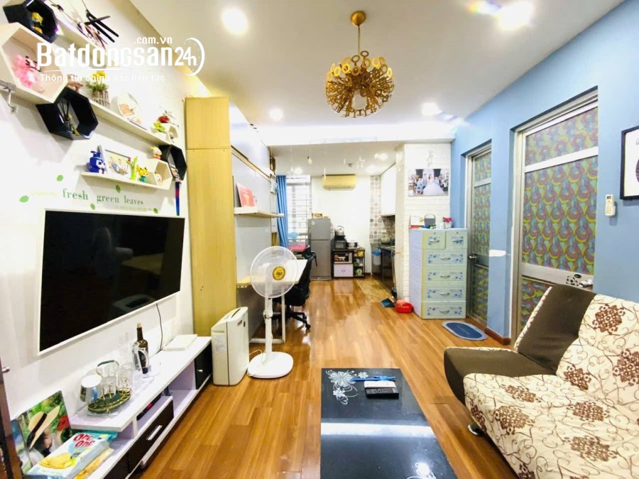 Cho Thuê căn hộ chung cư Nam Trung Yên Cầu Giấy 45m -10tr, nhà đẹp, đủ đồ