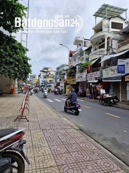 Bán nhà mặt phố Đường Phan Xích Long, Phường 3, Quận Phú Nhuận