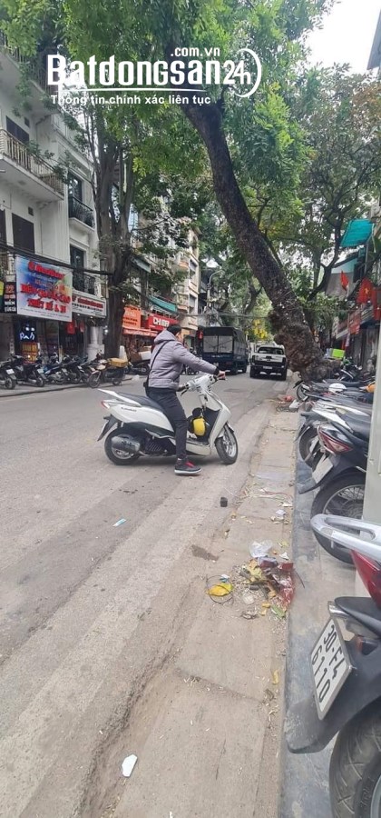 bán nhà  mặt phố Hàng Chiếu, 120m, mặt tiền rộng, vỉa hè, kinh doanh