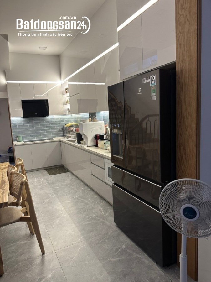 Bán nhà Đường 3/2, Phường 11, Quận 10