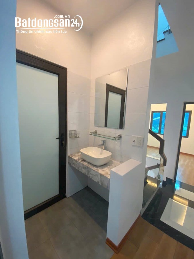 Bán nhà 76.1m2, mt 4.66m, ngõ phố Nguyễn Thị Duệ, ph Thanh Bình, TP HD, 3 ngủ, 3 vs, 