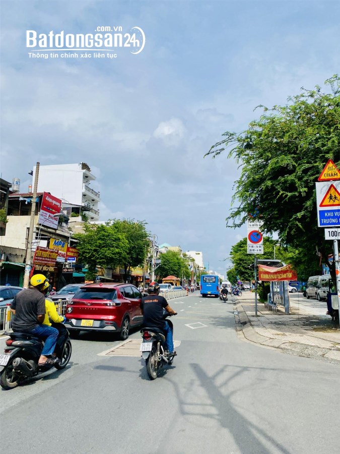 ***Bán nhà mặt tiền Trường Chinh, khu K300 P.12 Tân Bình; 5*20; 4 tầng