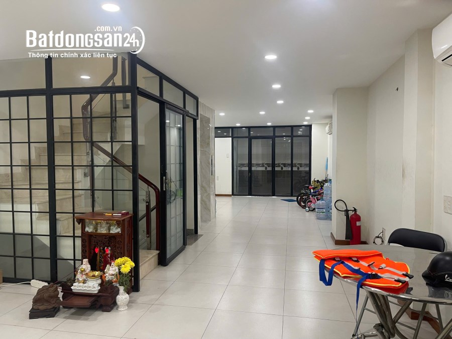 Cho thuê nhà mặt phố Đường Đặng Thuỳ Trâm, Phường 13, Quận Bình Thạnh