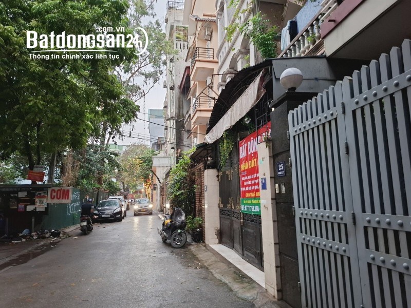 Nhà Trần Quốc Hoàn, Cầu Giấy. 75m2, 4 tầng, MT 5m, 9PN, giá 23 tỷ  NGÕ TO HƠN PHỐ 