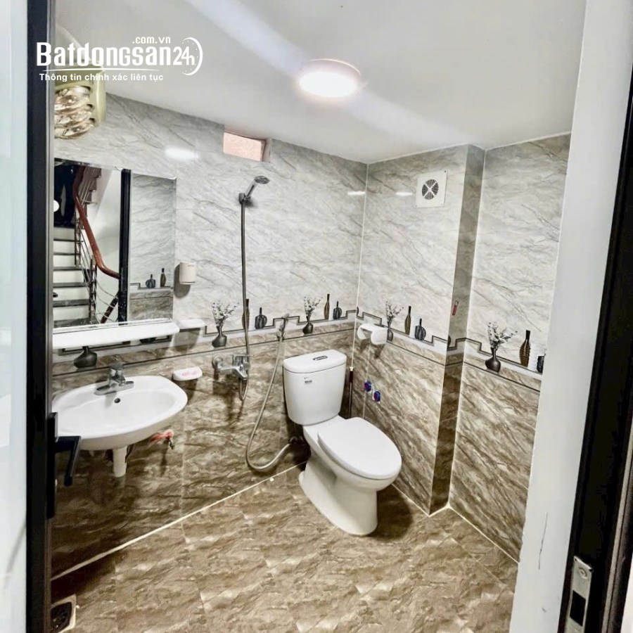 CHỈ 3 TỶ 3 - NHÀ VÂN CANH 30M2, 5 TẦNG, MẶT TIỀN 6M, TẶNG NỘI THẤT, GẦN TRƯỜNG, CÔNG 