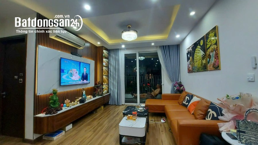 Cho thuê căn hộ chung cư Ngoại Giao Đoàn quận Bắc Từ Liêm - 3 phòng ngủ - Nhà rộng.