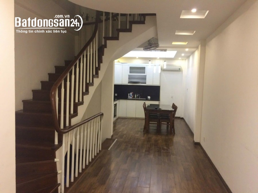 Cho thuê nhà ngõ ô tô  Đồng Me - Mỹ Đình - Nam Từ Liêm 50m x 5T giá 25tr, KD đa dạng