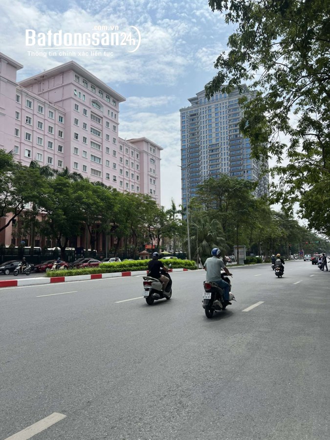 Bán nhà mặt phố Đường Nguyễn Văn Huyên, Phường Nghĩa Tân, Quận Cầu Giấy
