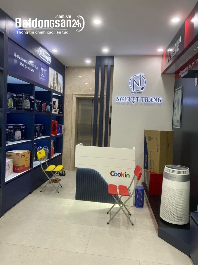 "Bán nhà mặt phố Hàng Bài, Hoàn kiếm 39m, 6 tầng, mt 3.9m. Giá: 49 tỷ