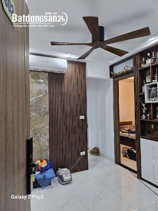 Bán gấp căn hộ chung cư mini Đường Đông Tác, Quận Đống Đa 59m2 giá 2,45 tỷ
