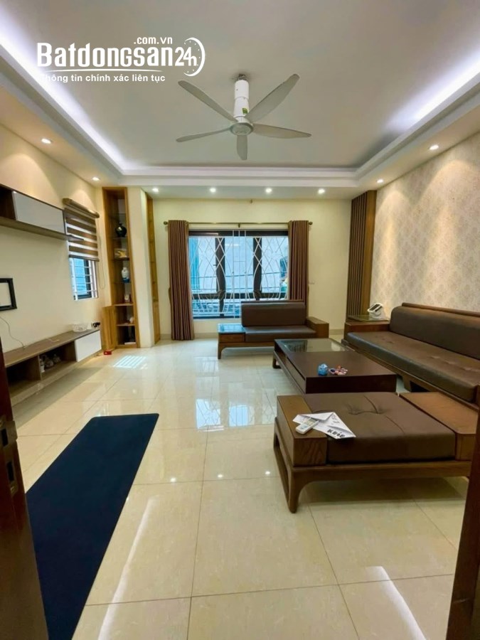 Bán Gấp Nhà Ngõ 162 Nguyễn Văn Cừ, Bồ Đề, 70m2, Lô Góc, Gara Ô Tô, Thang Máy, Full đồ