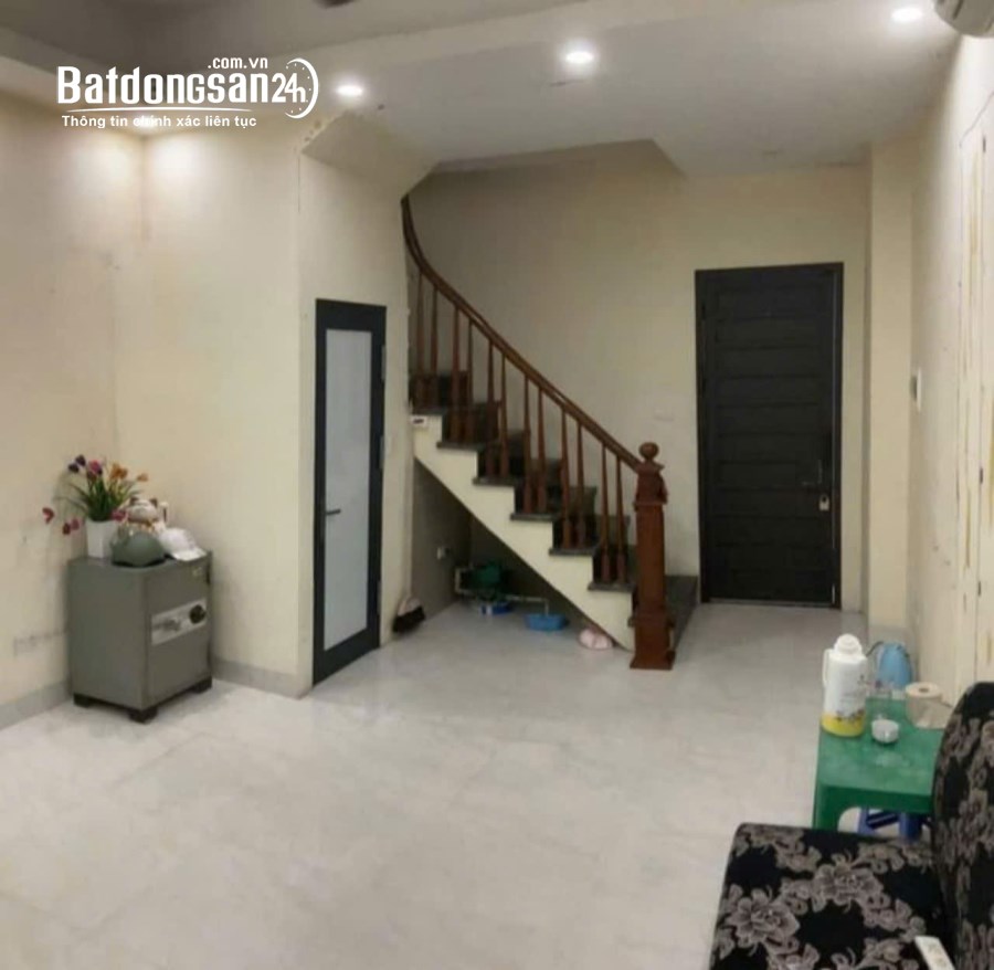 Cho thuê nhà MP  Minh Khai Hai Bà Trưng 30m x 5T giá 25tr, vỉa hè rộng, KD đỉnh