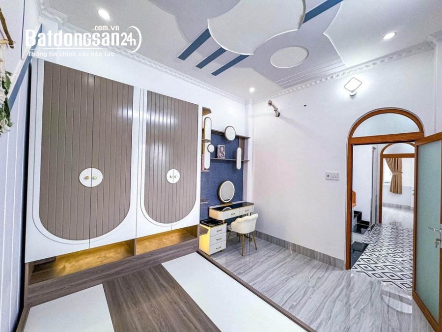 NHÀ TRỆT LẦU XÂY MỚI - HẺM 388 - CÁCH ĐƯỜNG NGUYỄN VĂN CỪ 250M