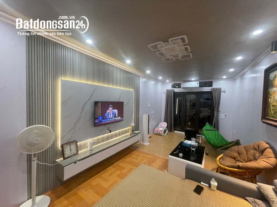 Bán nhà TT Hồ tùng Mậu, full nội thất đẹp, oto đỗ cửa, diện tích 66m2 giá 2.98 Tỷ, CT