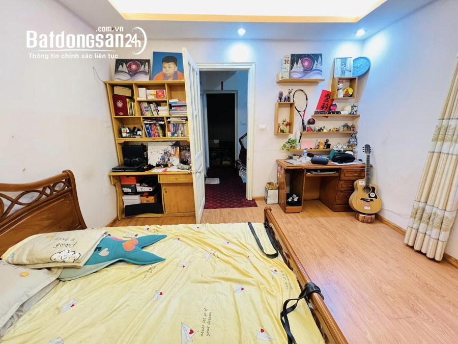 Bán nhà ô tô đỗ cửa phố Tam Khương, cách mặt phố 10m, 42m2, 4 tầng, dân xây, 7.18Tỷ.