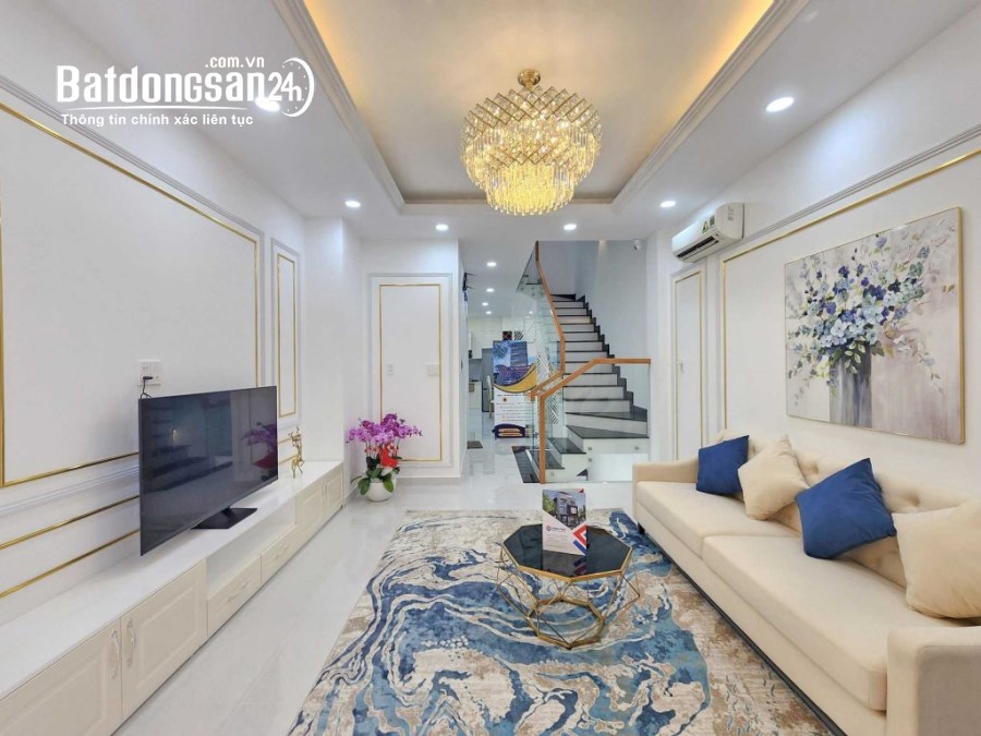 Bán nhà 1 trệt 1 lầu mặt tiền đường Nguyễn An Ninh gần ngã 4 giếng nước