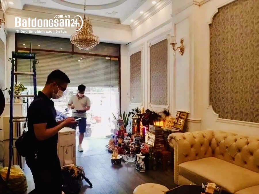 Bán nhà mặt phố Đường Trần Thái Tông, Phường Dịch Vọng Hậu, Quận Cầu Giấy