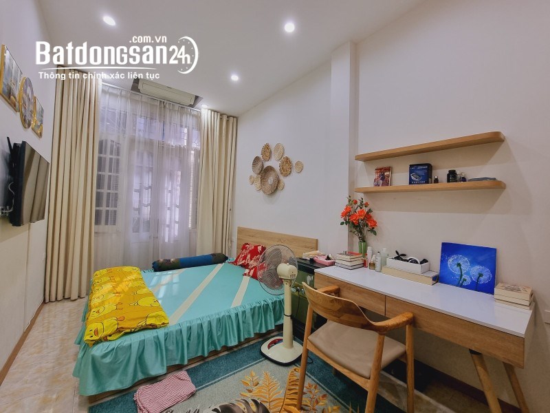 Nhà Nghĩa Đô, Cầu Giấy. 44mx5, MT 4m, giá 12.8 tỷ  PHÂN LÔ VÍP NHẤT CẦU GIẤY - Ô TÔ 