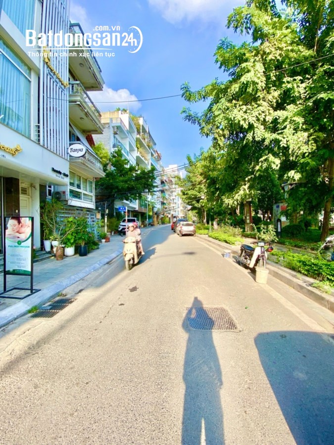Mặt phố Từ Hoa 160m2, 3T, MT7.2m lô góc 2 thoáng view trọn Hồ Tây tuyệt đẹp