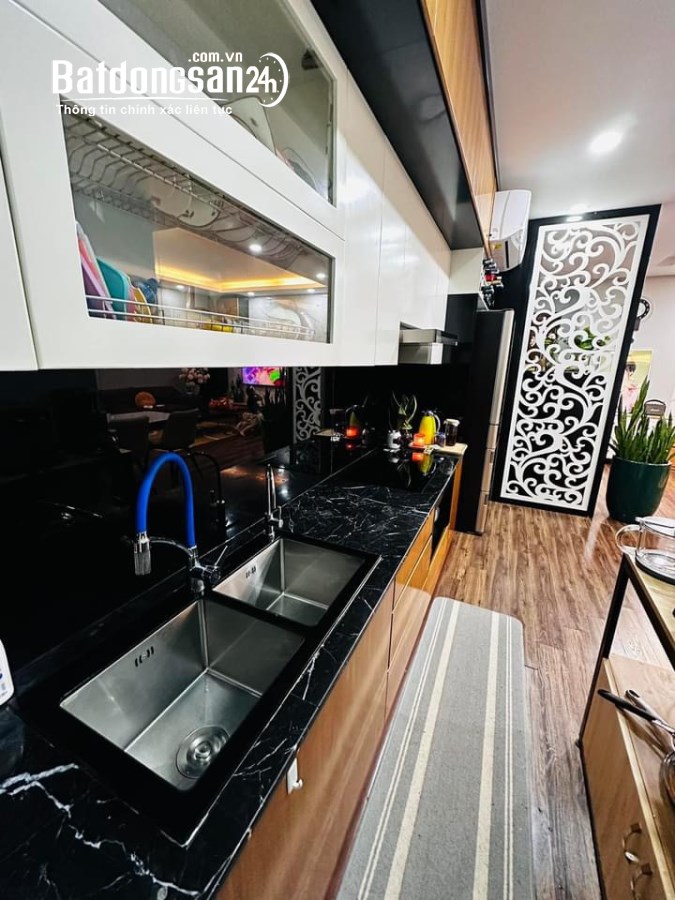 Cho thuê căn hộ chung cư CT36 Xuân La quận Tây Hồ - 100m2 ( góc 3PN)