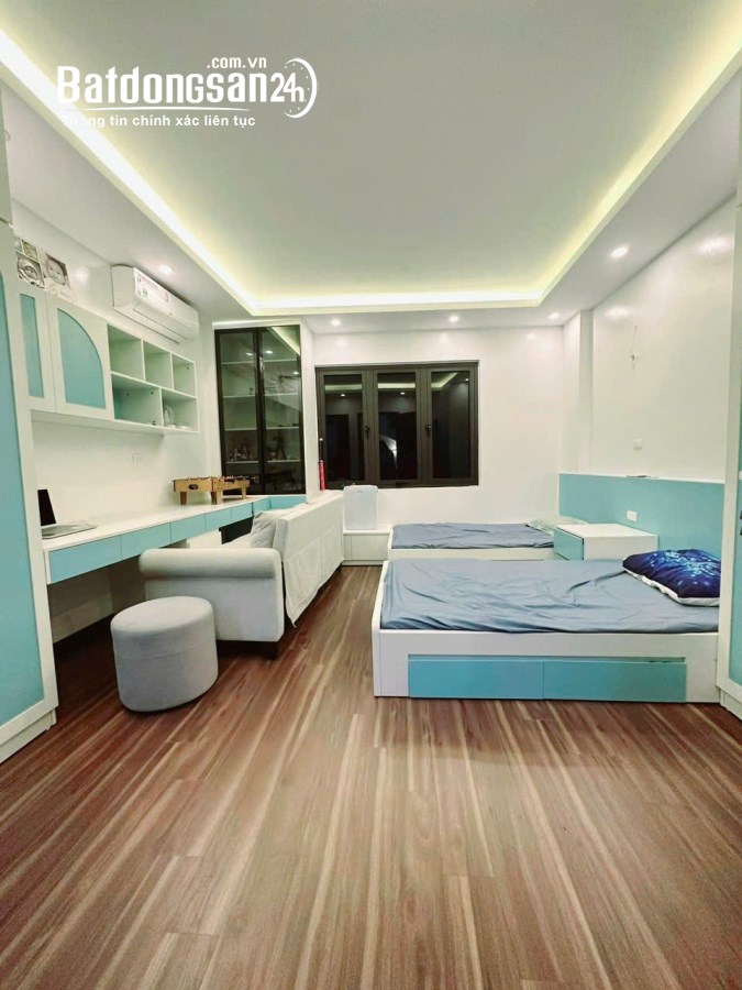 Bán nhà Cầu Giấy - giảm 400tr chỉ còn đầu 6 - nở hậu các phố 40m - mặt tiền 4,2m 