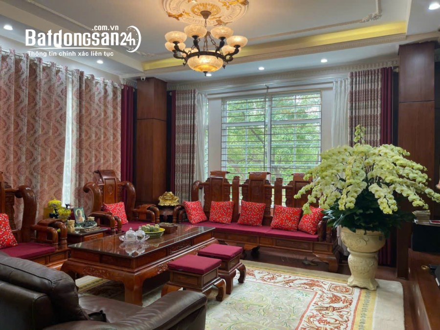 CẦN BÁN GẤP BIỆT THỰ VĂN PHÚ, MẶT TIỀN 10X20M, ĐỐI DIỆN CÔNG VIÊN CÂY XANH, ĐƯỜNG 20M